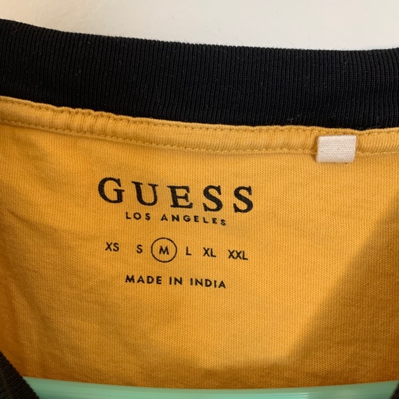 GUESS oversized tee shirt - Picture 2 of 2